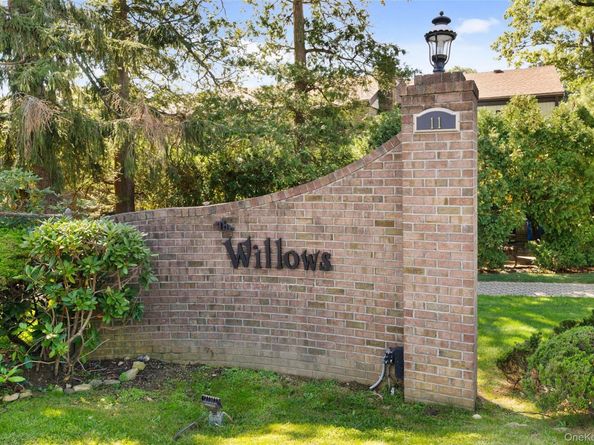 11 Jackson Avenue 4, Scarsdale NY 10583