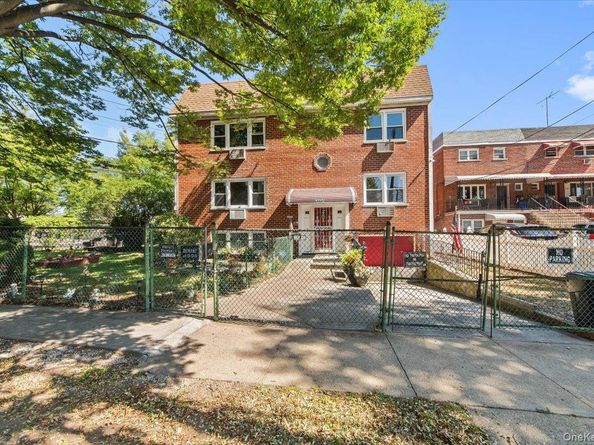 3950 Throggs Neck Expressway, Bronx NY 10465