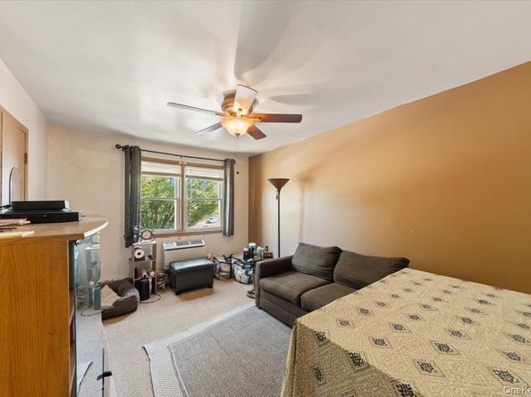 3950 Throggs Neck Expressway, Bronx NY 10465