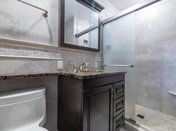 25 Atkinson Road, Rockville Centre NY 11570