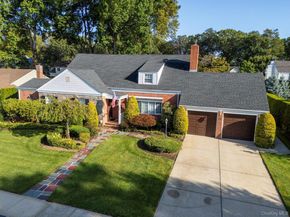 25 Atkinson Road, Rockville Centre NY 11570