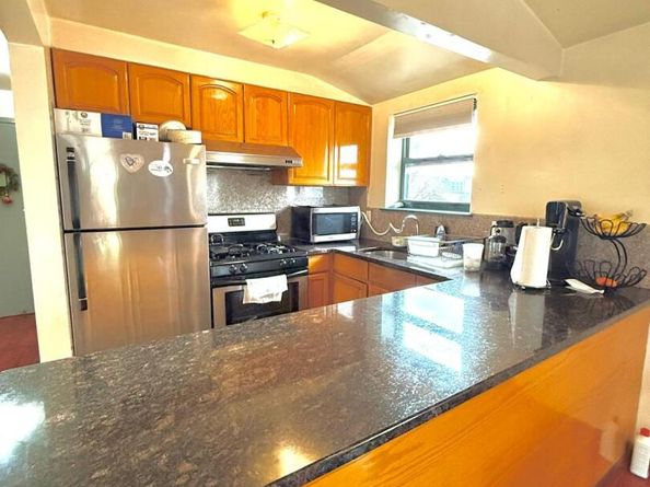 12214 25th Avenue 3A, College Point NY 11356