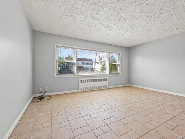 150-29 16th Road, Whitestone NY 11357