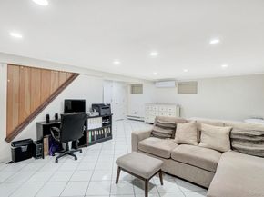 122 Hoffman Street, Valley Stream NY 11580