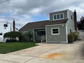 27 Taca Boulevard, Deer Park NY 11729