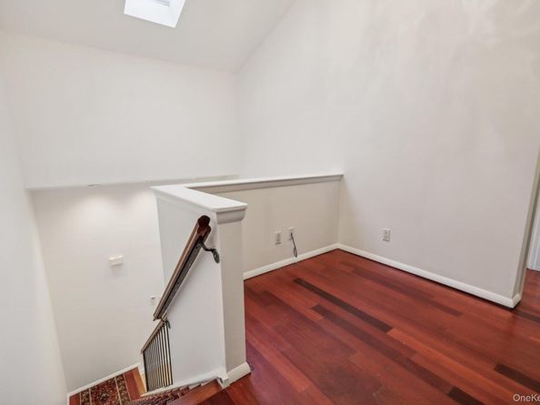 74 Pheasant Run, Millwood NY 10546