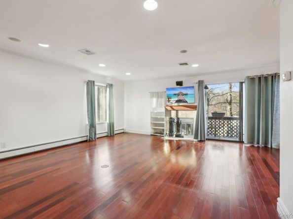 74 Pheasant Run, Millwood NY 10546