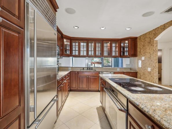 74 Pheasant Run, Millwood NY 10546