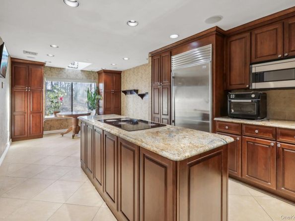 74 Pheasant Run, Millwood NY 10546