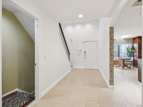 74 Pheasant Run, Millwood NY 10546