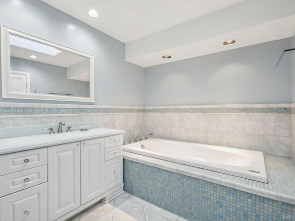 74 Pheasant Run, Millwood NY 10546