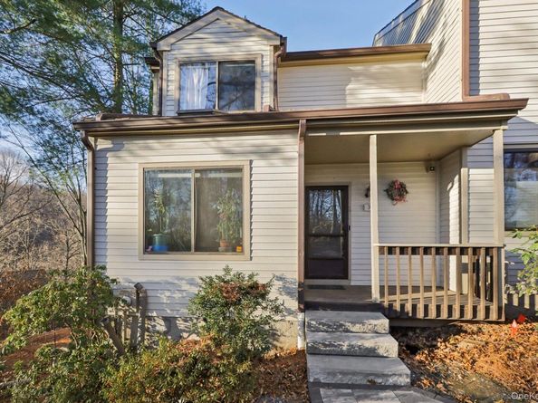 74 Pheasant Run, Millwood NY 10546