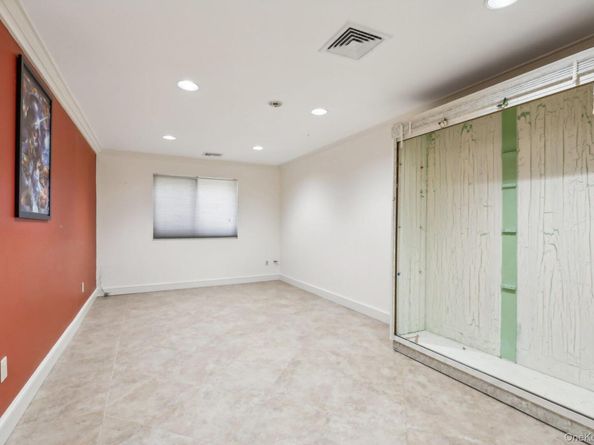 74 Pheasant Run, Millwood NY 10546