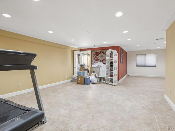 74 Pheasant Run, Millwood NY 10546