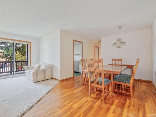 135 Fairharbor Dr 135, Patchogue NY 11772