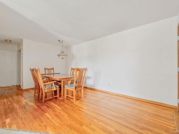 135 Fairharbor Dr 135, Patchogue NY 11772