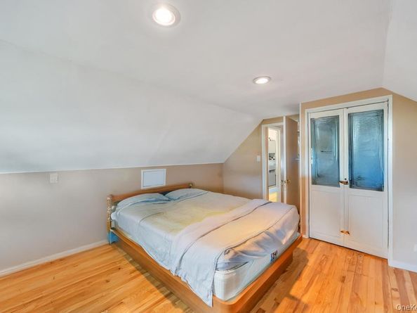 3 Snapdragon Lane, Levittown NY 11756