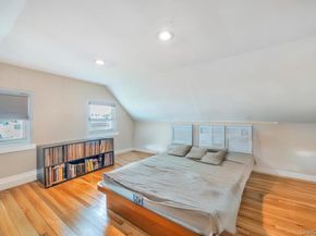 3 Snapdragon Lane, Levittown NY 11756