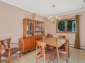 21 Coleridge Road, Holbrook NY 11741