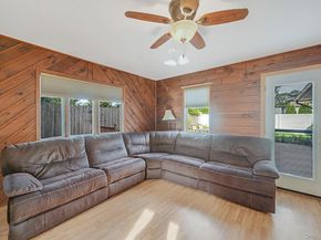 21 Coleridge Road, Holbrook NY 11741