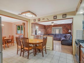 21 Coleridge Road, Holbrook NY 11741