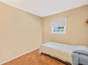 21 Coleridge Road, Holbrook NY 11741