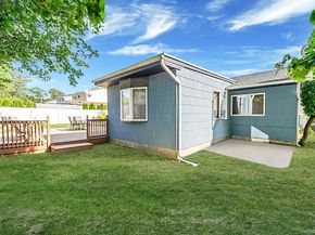21 Coleridge Road, Holbrook NY 11741