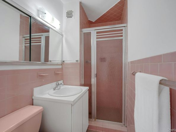 1853 Central Park Avenue 9J, Yonkers NY 10710