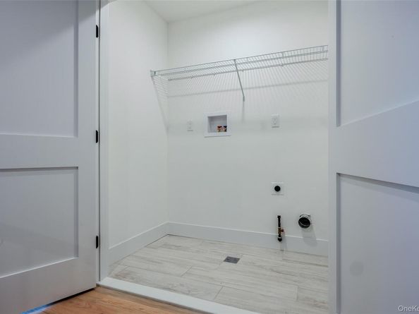 2500 1st Avenue, East Meadow NY 11554