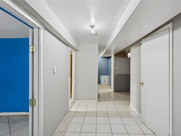 335 Locust Avenue, Uniondale NY 11553