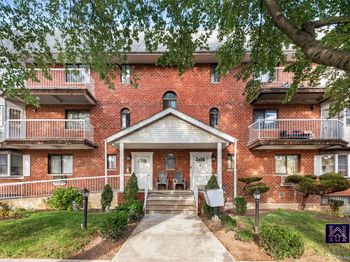 1213 E 95th Street