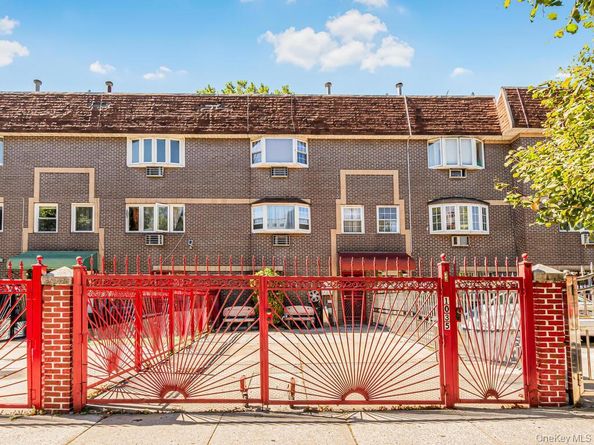 1035 Bryant Avenue, Bronx NY 10459