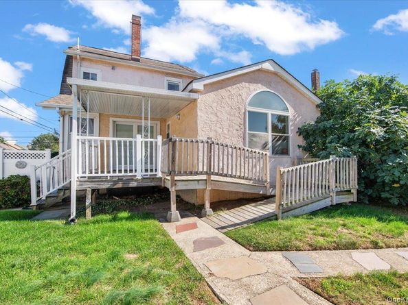 160 Rockaway Parkway, Valley Stream NY 11580