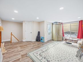 21 Thames Street, Brooklyn NY 11206
