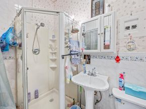 21 Thames Street, Brooklyn NY 11206