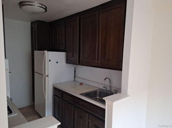 636 N Terrace Avenue 2C, Mount Vernon NY 10552