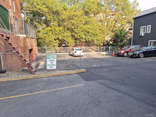 636 N Terrace Avenue 2C, Mount Vernon NY 10552