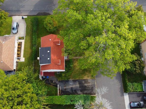 106 Grandview Avenue, Great Neck NY 11020