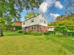 106 Grandview Avenue, Great Neck NY 11020