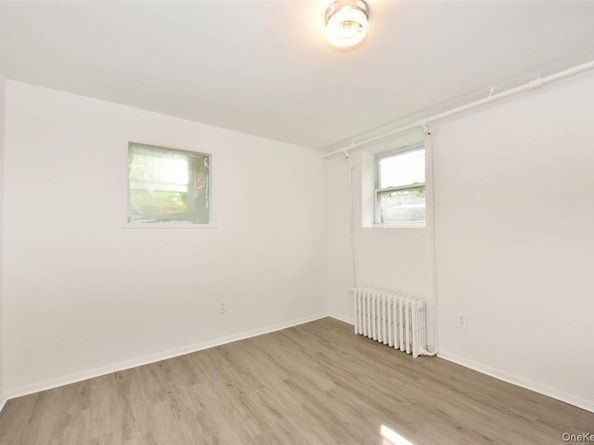 106 Grandview Avenue, Great Neck NY 11020