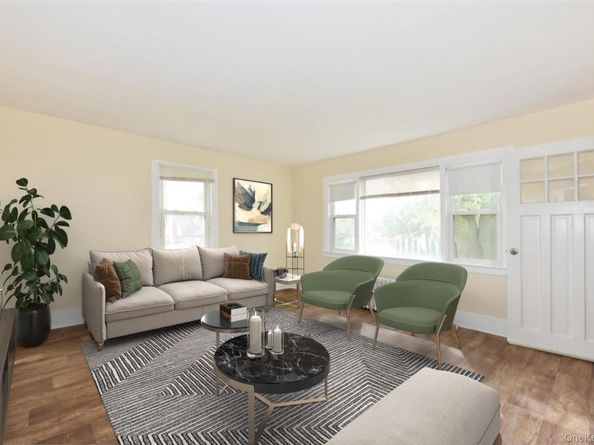 106 Grandview Avenue, Great Neck NY 11020
