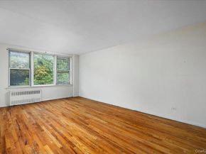 4320 Van Cortlandt Park East 4C, Bronx NY 10470