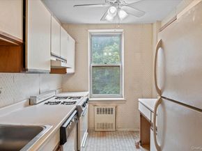 4320 Van Cortlandt Park East 4C, Bronx NY 10470