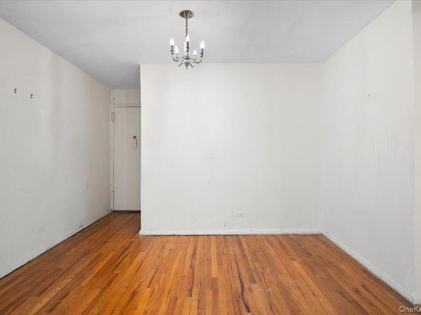 4320 Van Cortlandt Park East 4C, Bronx NY 10470