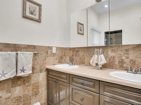 1 Regency Lane, Dix Hills NY 11746