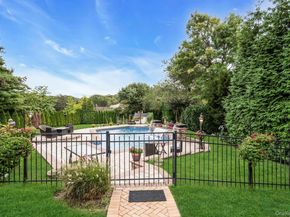 1 Regency Lane, Dix Hills NY 11746