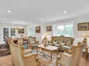 1 Regency Lane, Dix Hills NY 11746
