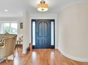1 Regency Lane, Dix Hills NY 11746