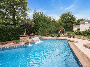 1 Regency Lane, Dix Hills NY 11746