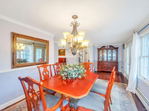 190 Connetquot Drive, Oakdale NY 11769
